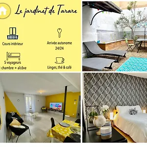 https://le-petit-jardinet-de-tarare.hotels-rhonealpes.com
